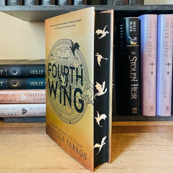 FOURTH WING - First Edition by Rebecca Yarros - Picture 6 of 10